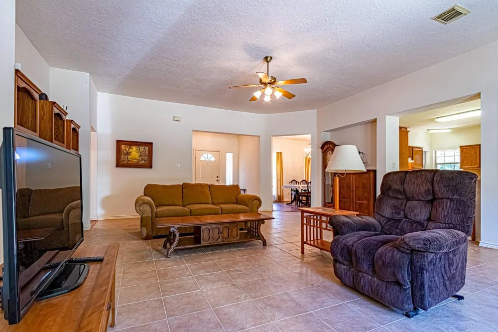 2480 Fm 2610 Livingston, TX 77351