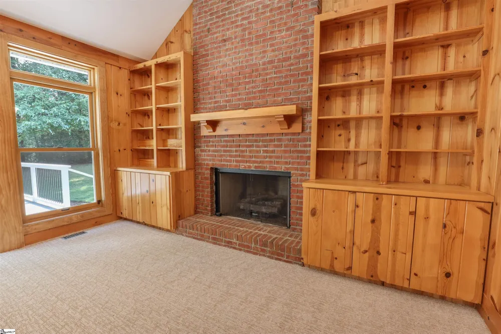 202 Holly Drive Easley, SC 29640