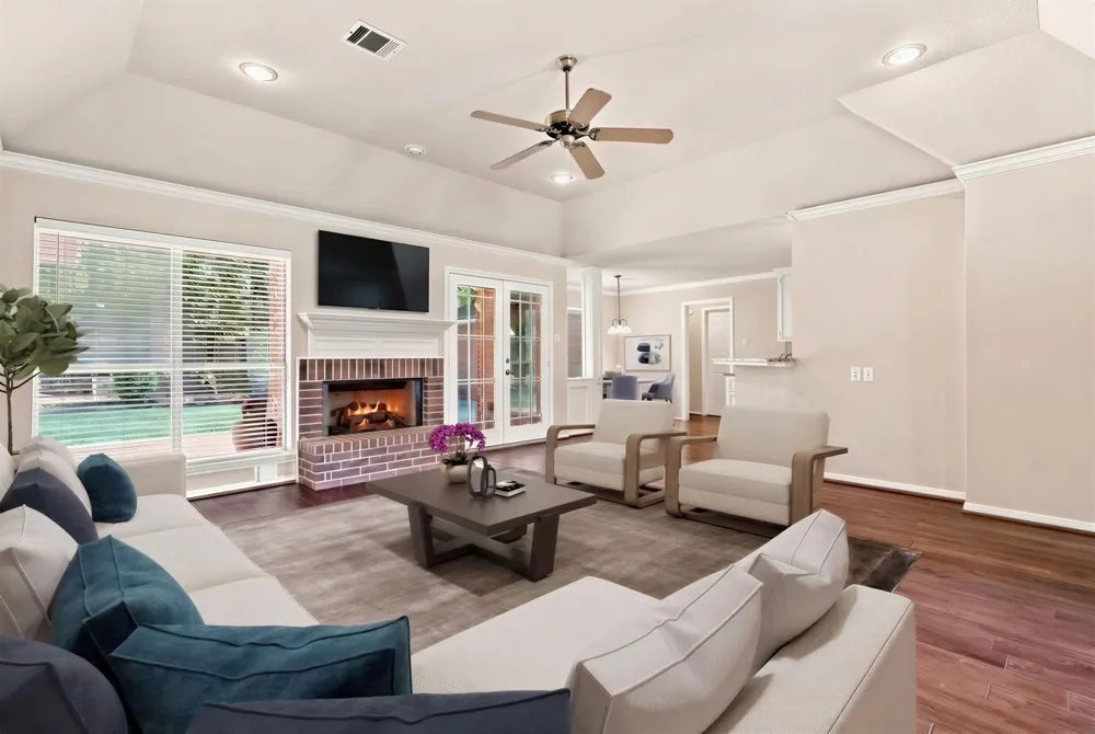 101 Lakeside Drive Conroe, TX 77356