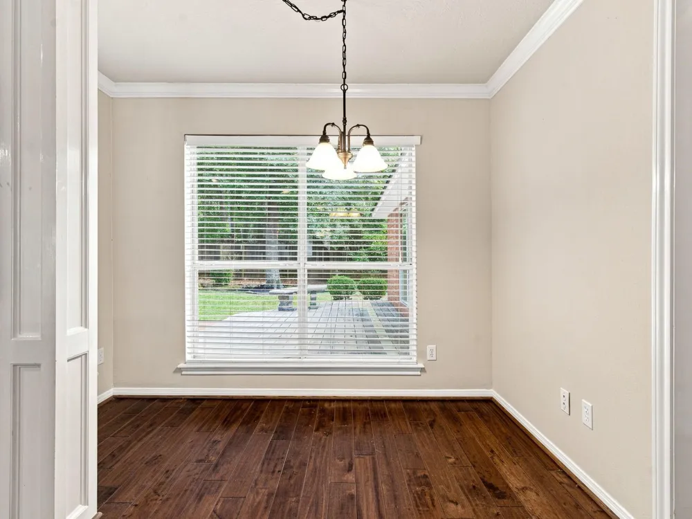 101 Lakeside Drive Conroe, TX 77356