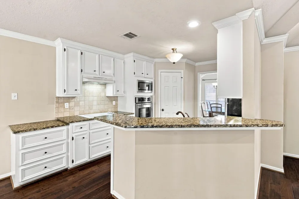 101 Lakeside Drive Conroe, TX 77356