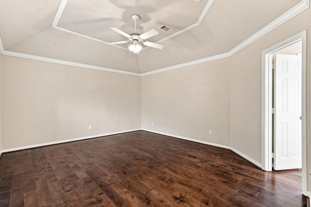 101 Lakeside Drive Conroe, TX 77356