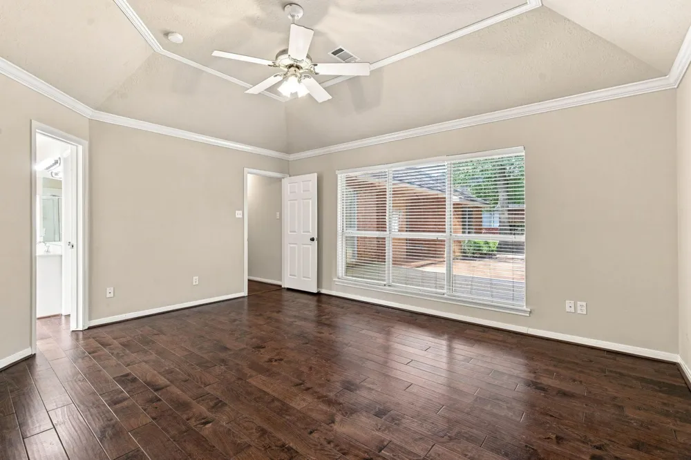 101 Lakeside Drive Conroe, TX 77356