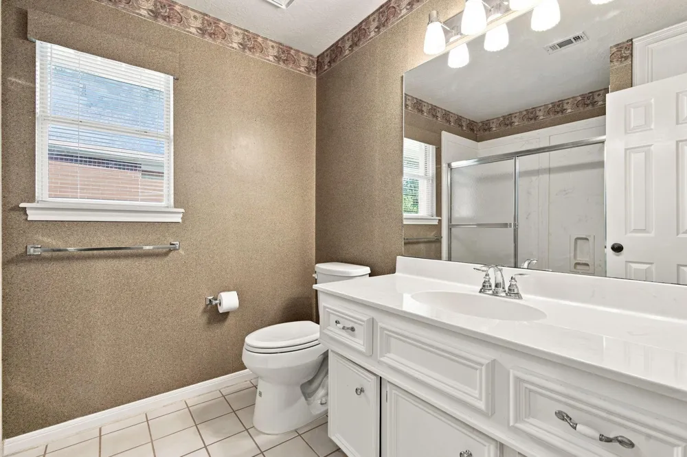 101 Lakeside Drive Conroe, TX 77356