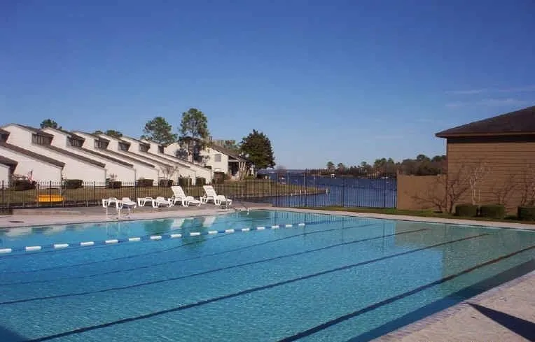 101 Lakeside Drive Conroe, TX 77356