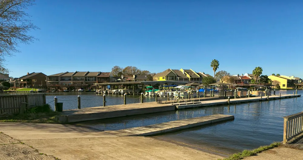 101 Lakeside Drive Conroe, TX 77356