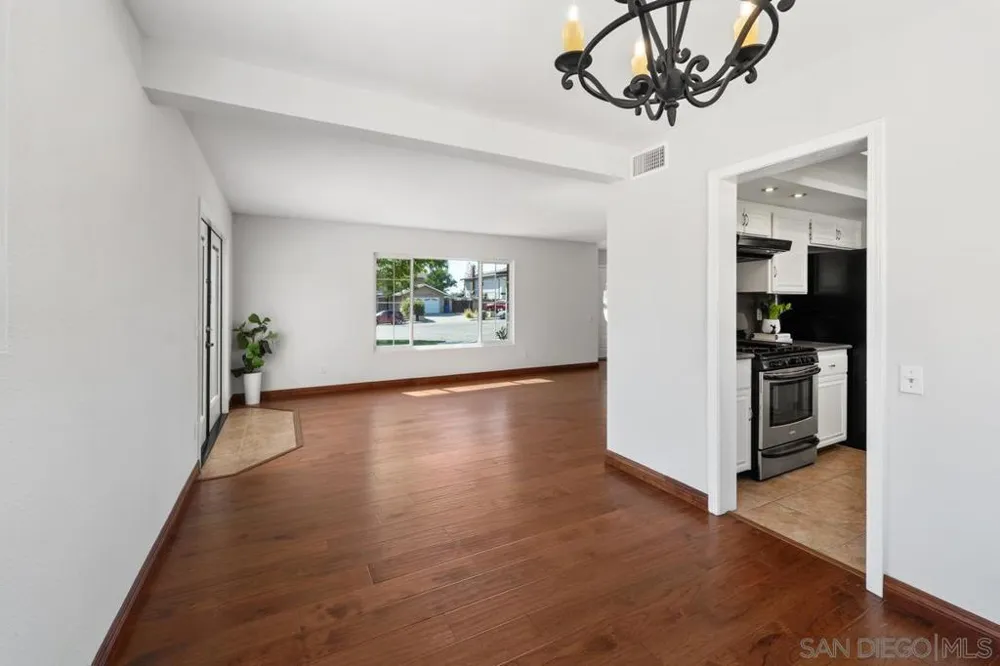 14653 Dash Way Poway, CA 92064