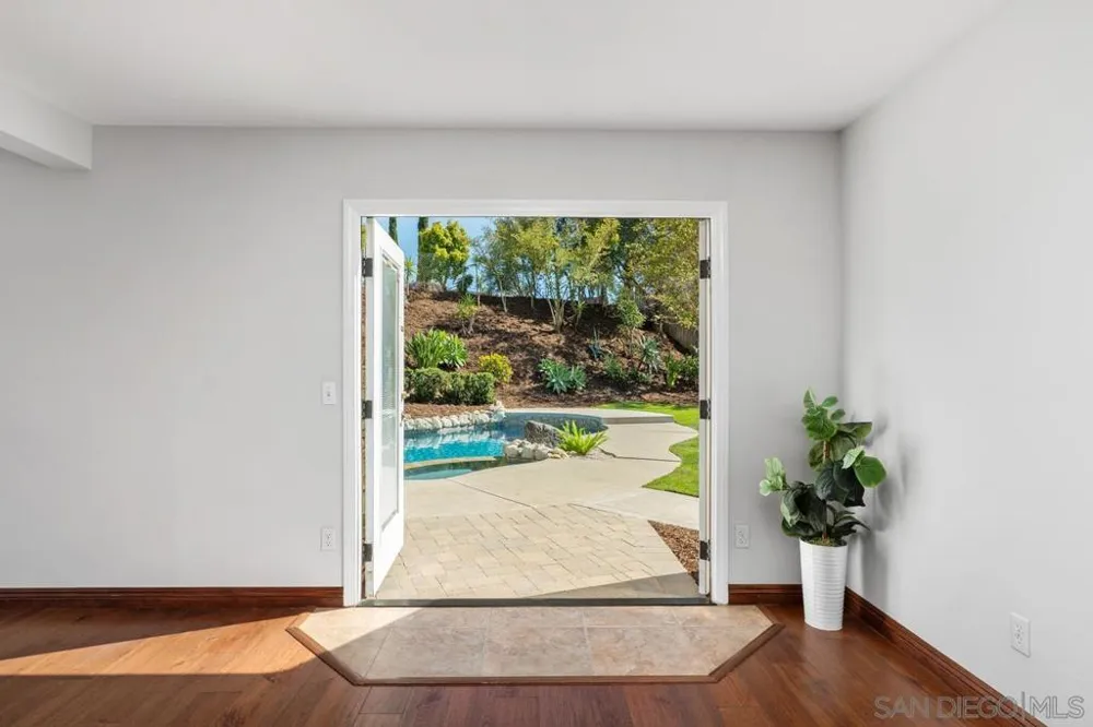 14653 Dash Way Poway, CA 92064