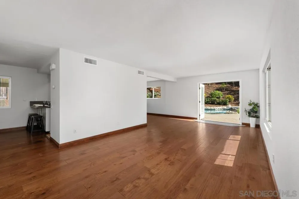 14653 Dash Way Poway, CA 92064
