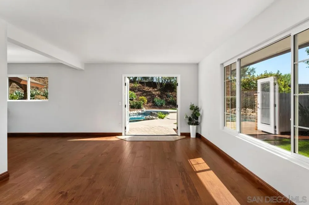 14653 Dash Way Poway, CA 92064