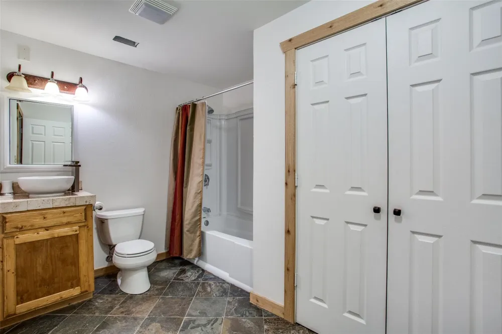 470 County Road 3198 Decatur, TX 76234