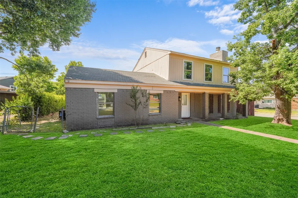 7326 Boisenberry Lane Dallas, TX 75249