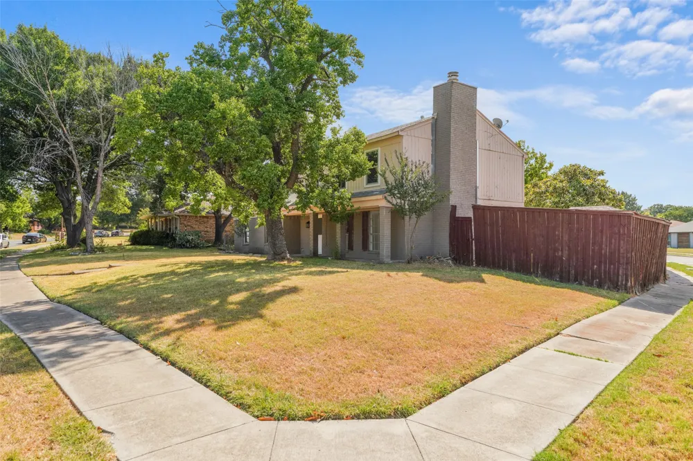 7326 Boisenberry Lane Dallas, TX 75249