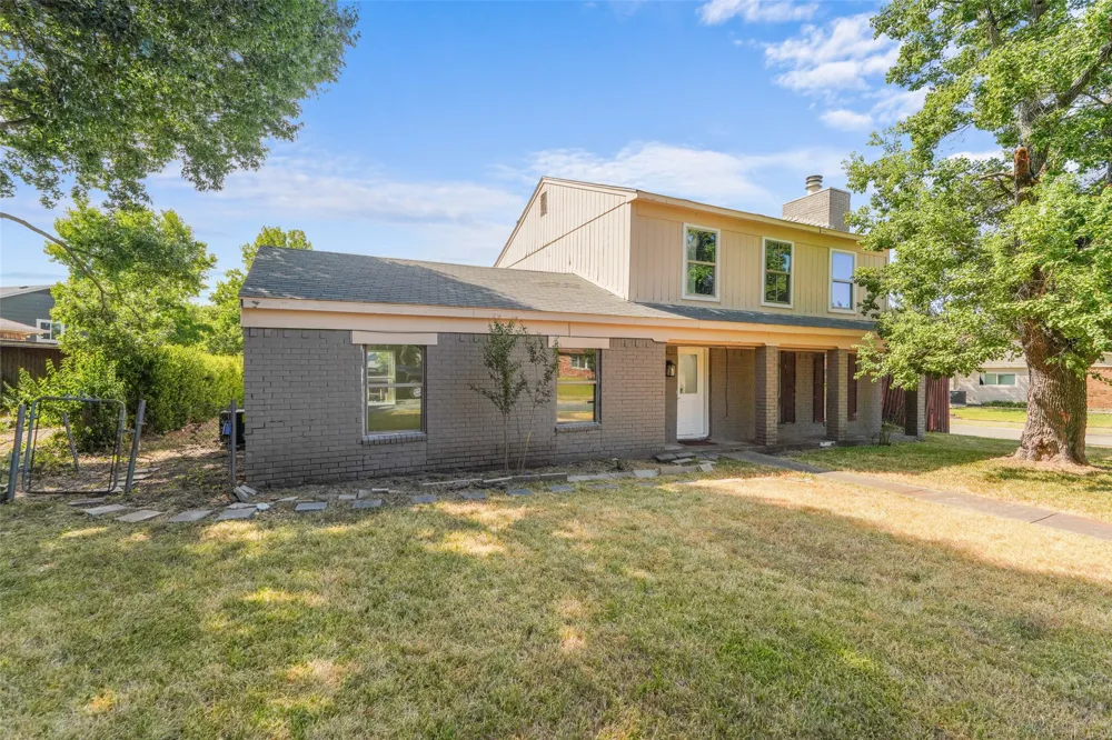 7326 Boisenberry Lane Dallas, TX 75249
