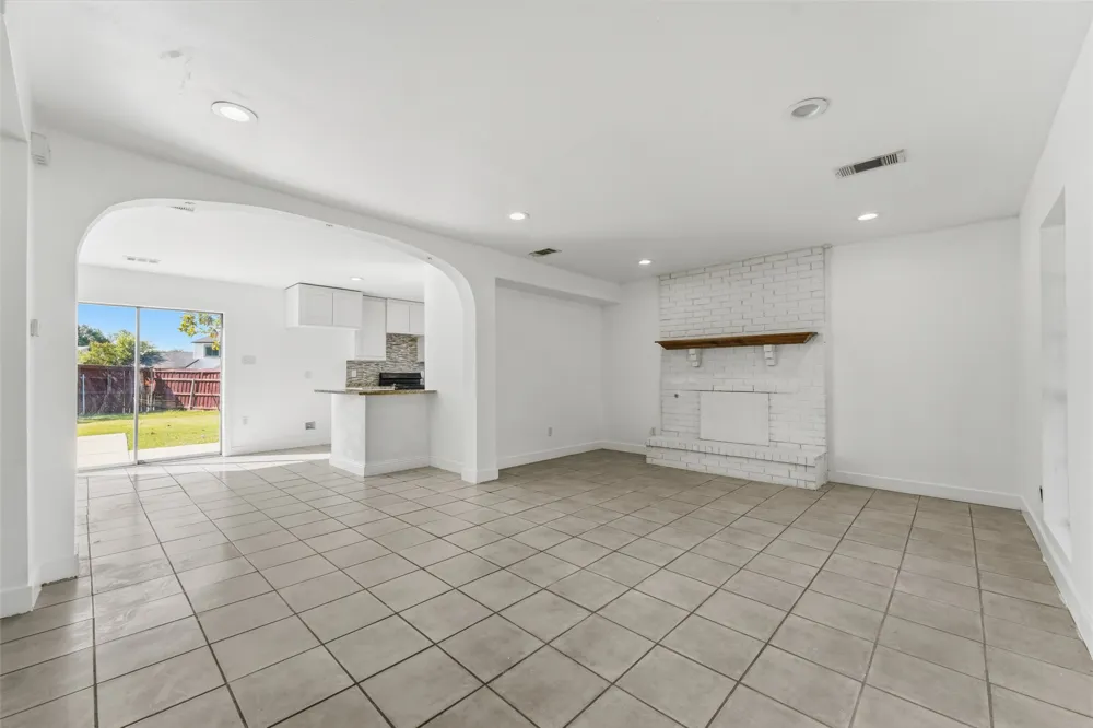 7326 Boisenberry Lane Dallas, TX 75249