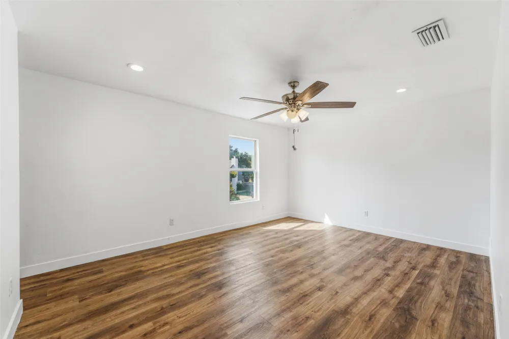 7326 Boisenberry Lane Dallas, TX 75249