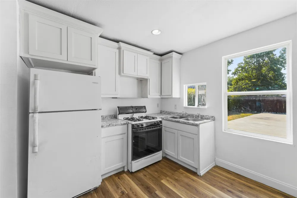 7326 Boisenberry Lane Dallas, TX 75249