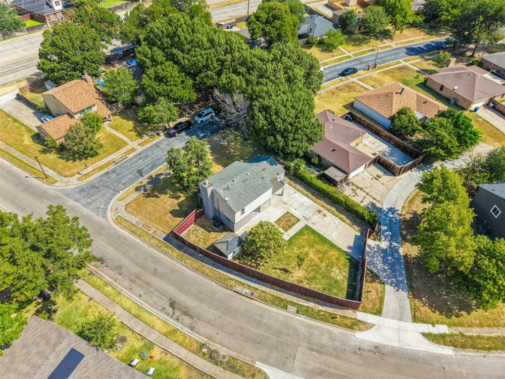 7326 Boisenberry Lane Dallas, TX 75249