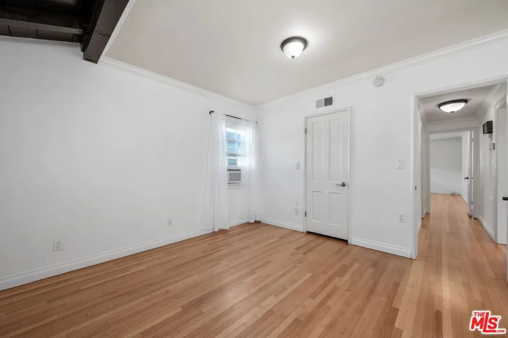 6322 W 78TH PLACE Los Angeles, CA 90045