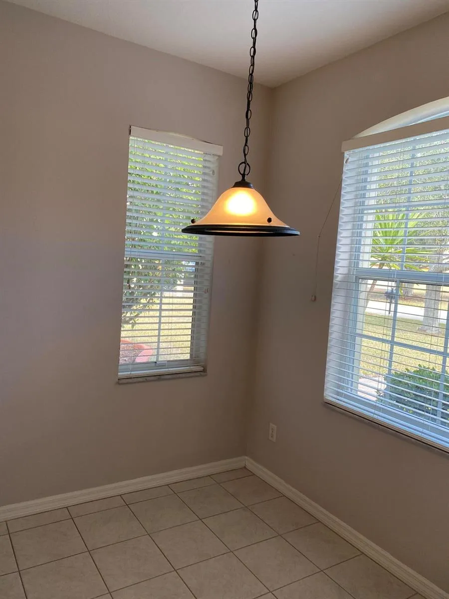 546 NW WAVERLY CIRCLE Port St. Lucie, FL 34983
