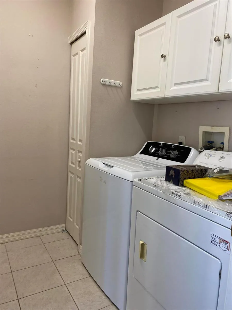 546 NW WAVERLY CIRCLE Port St. Lucie, FL 34983