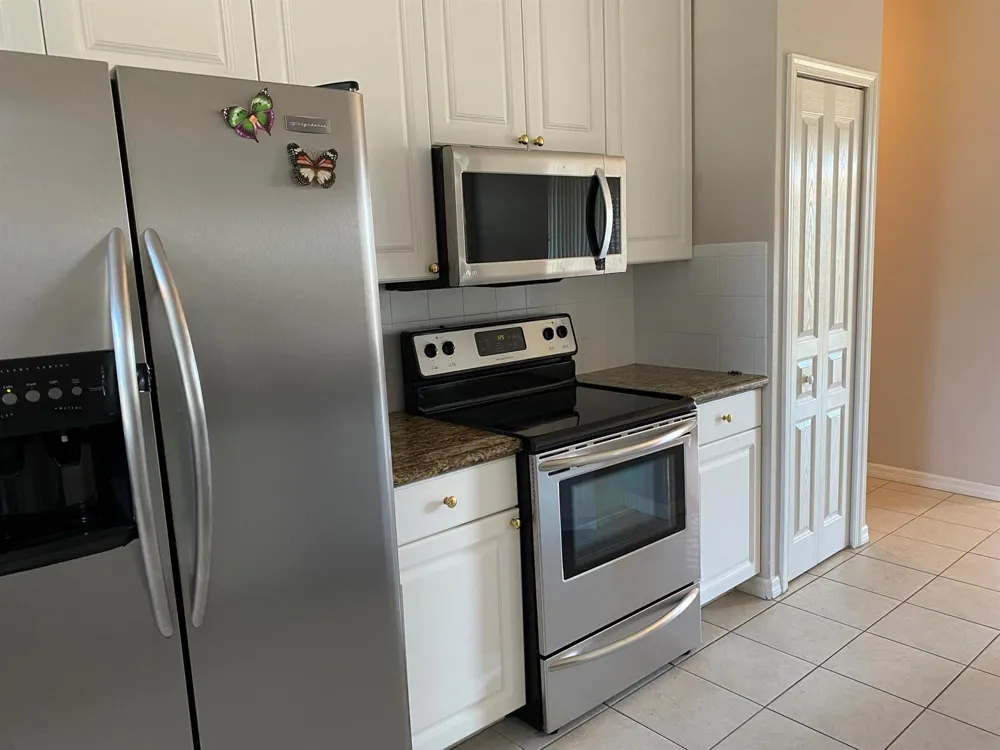 546 NW WAVERLY CIRCLE Port St. Lucie, FL 34983