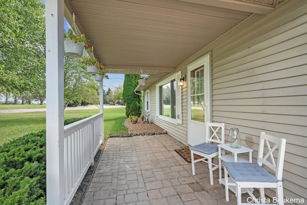 88 E Parmeter Road Ionia, MI 48846