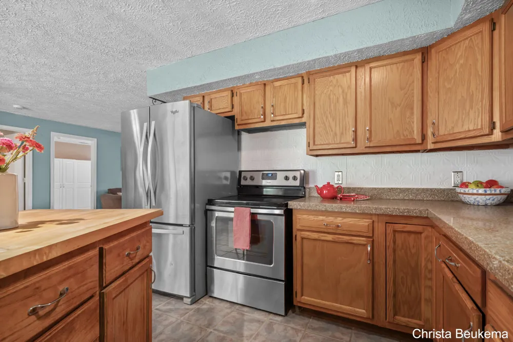 88 E Parmeter Road Ionia, MI 48846