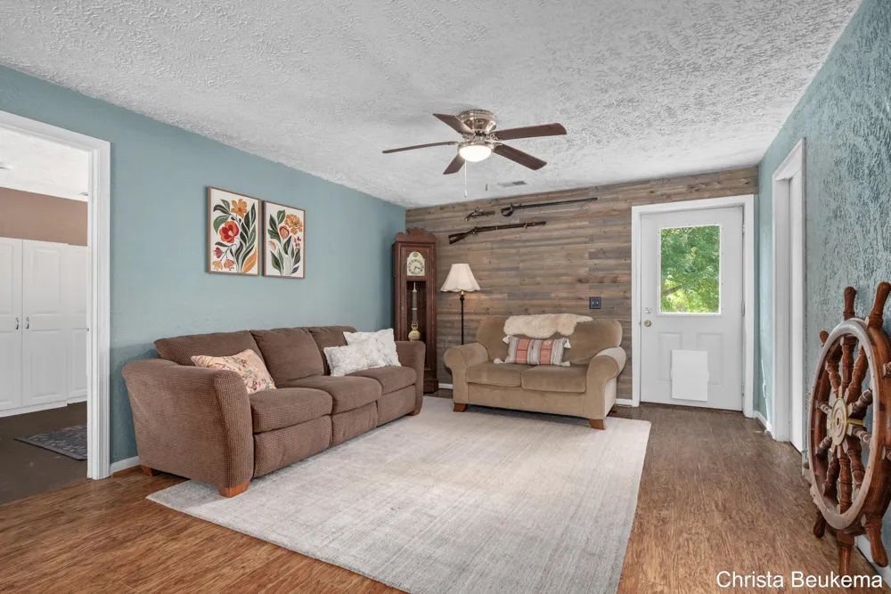 88 E Parmeter Road Ionia, MI 48846