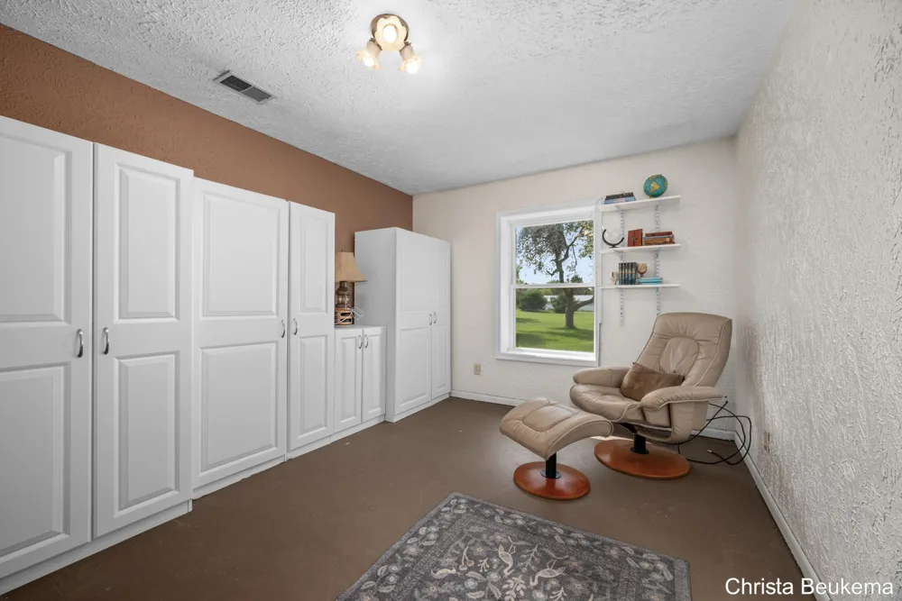 88 E Parmeter Road Ionia, MI 48846