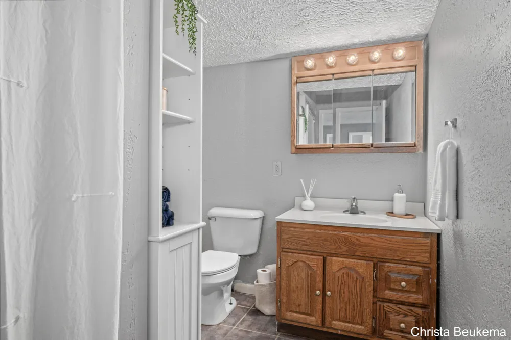 88 E Parmeter Road Ionia, MI 48846