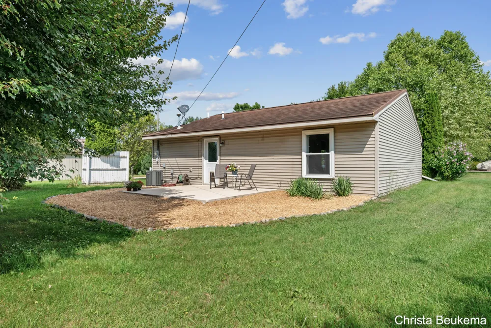 88 E Parmeter Road Ionia, MI 48846