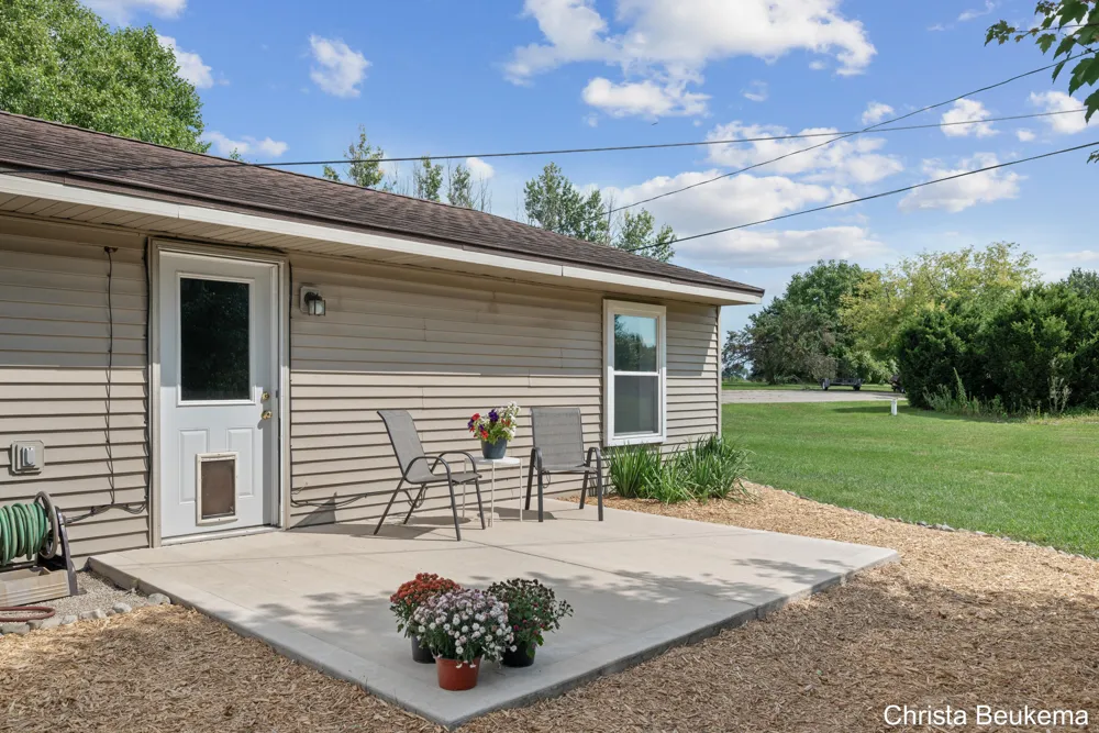 88 E Parmeter Road Ionia, MI 48846