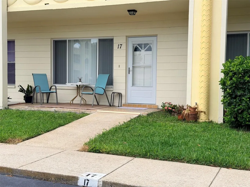 2361 ECUADORIAN WAY #17 Clearwater, FL 33763