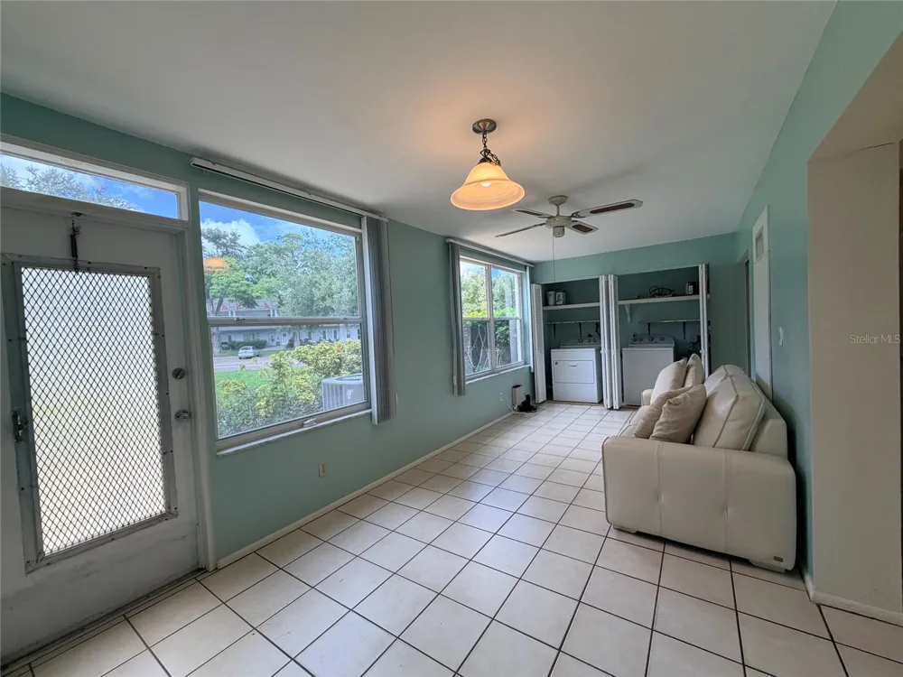 2361 ECUADORIAN WAY #17 Clearwater, FL 33763