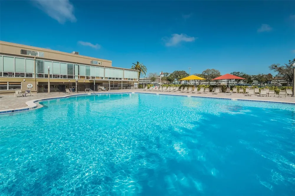2361 ECUADORIAN WAY #17 Clearwater, FL 33763
