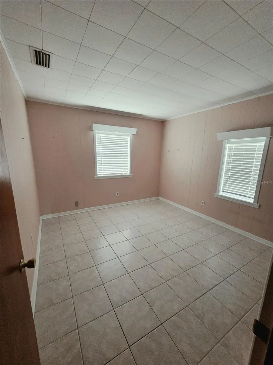 32553 MICHIGAN AVENUE San Antonio, FL 33576