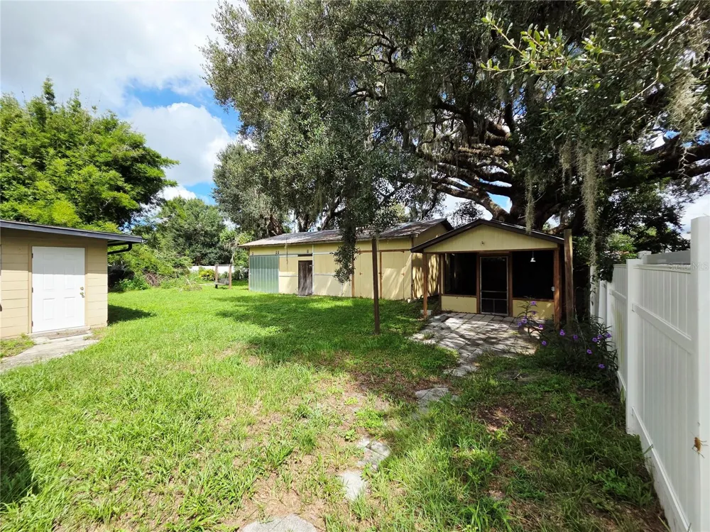 32553 MICHIGAN AVENUE San Antonio, FL 33576