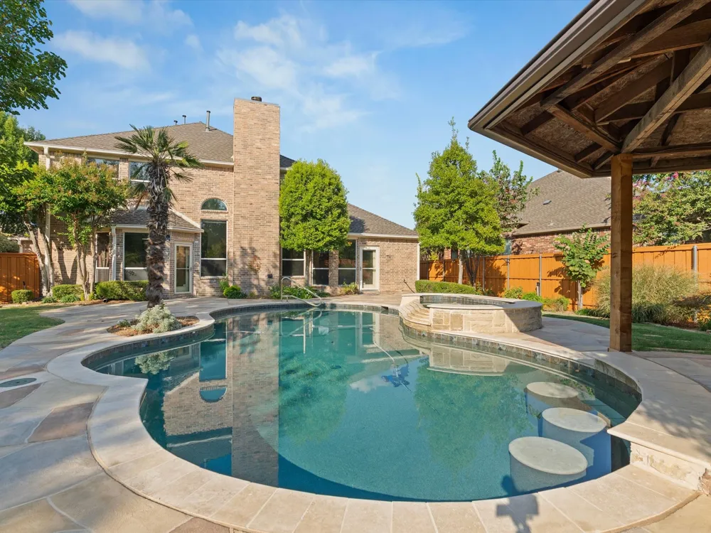 7305 ROYAL GLEN TRAIL McKinney, TX 75072