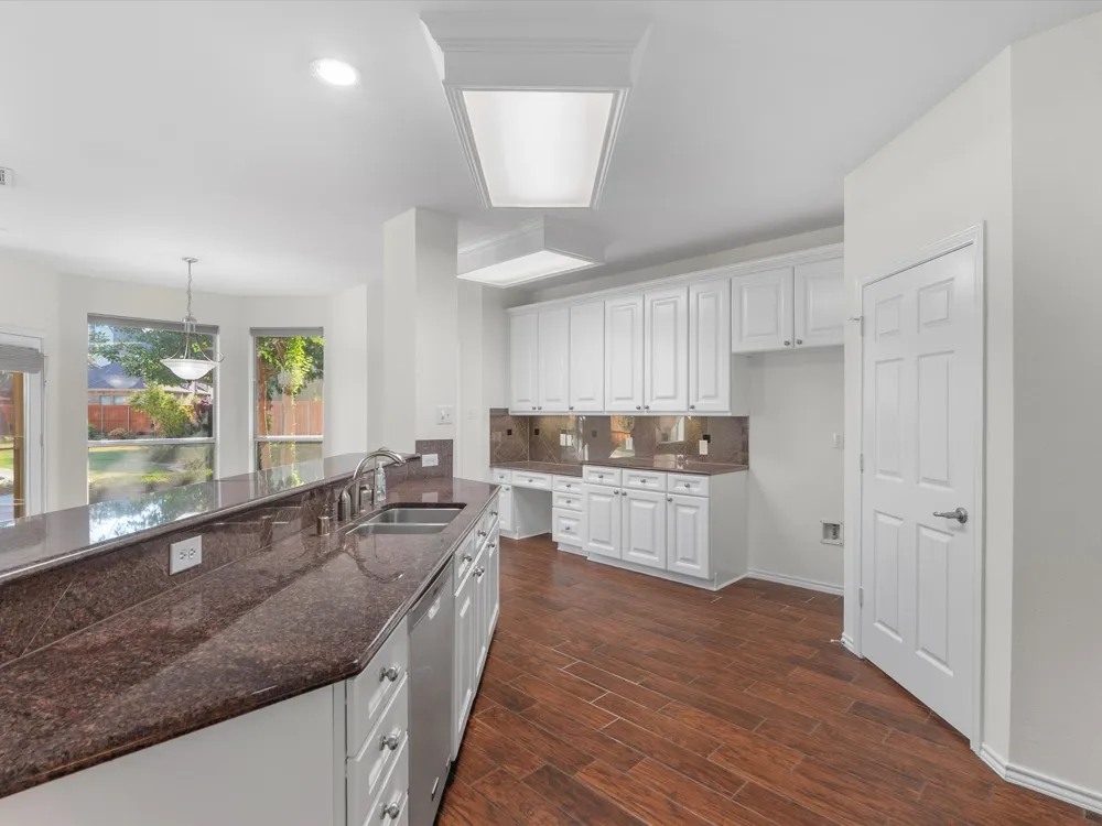 7305 ROYAL GLEN TRAIL McKinney, TX 75072