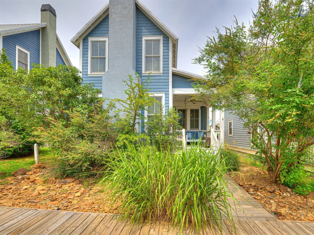 39 Boardwalk Street Carlton Landing, OK 74432