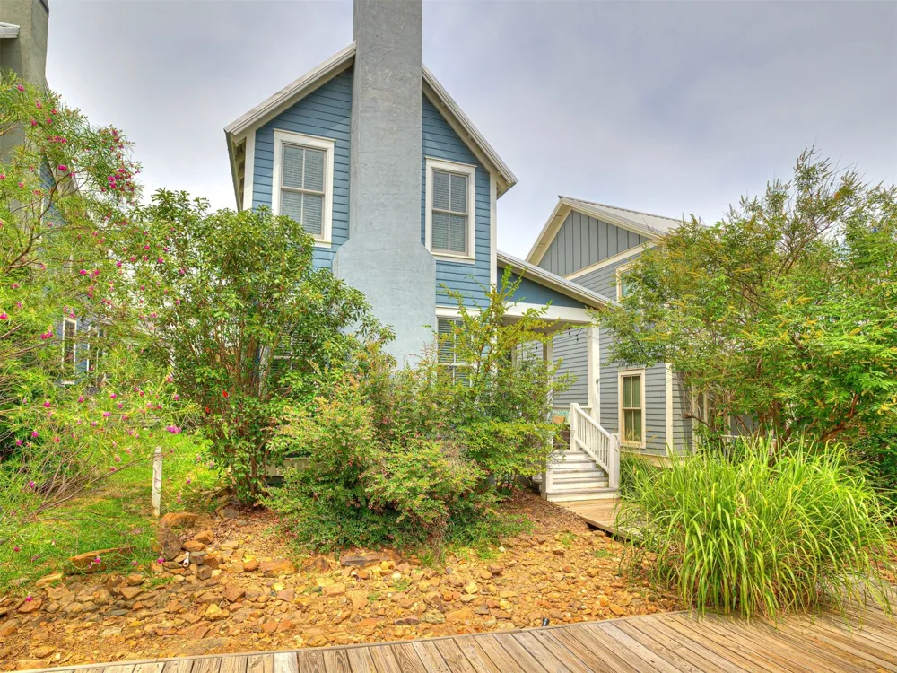 39 Boardwalk Street Carlton Landing, OK 74432