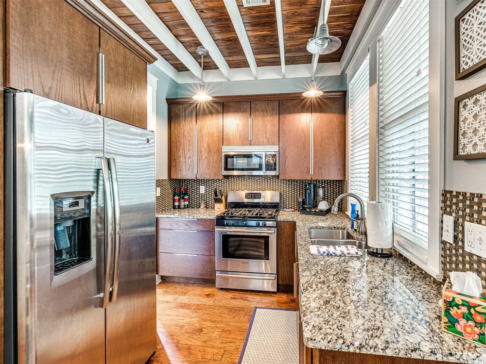 39 Boardwalk Street Carlton Landing, OK 74432