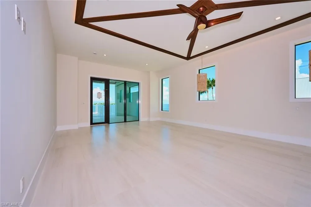 938 San Carlos Drive Fort Myers Beach, FL 33931