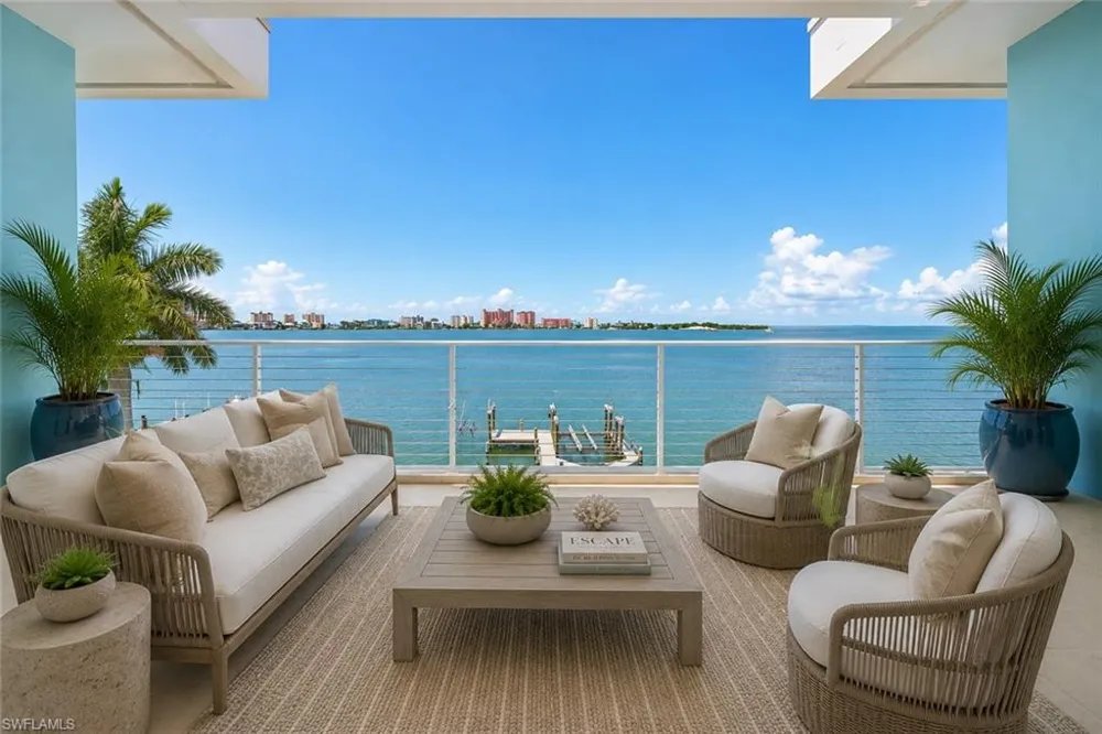 938 San Carlos Drive Fort Myers Beach, FL 33931