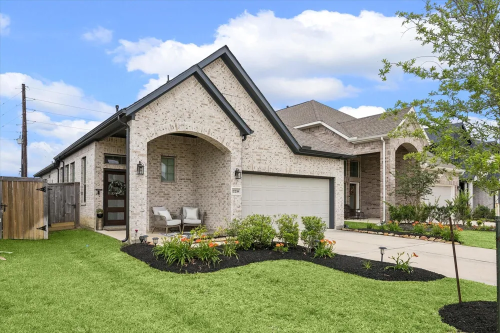 17238 Broadleaf Oak Drive Hockley, TX 77447