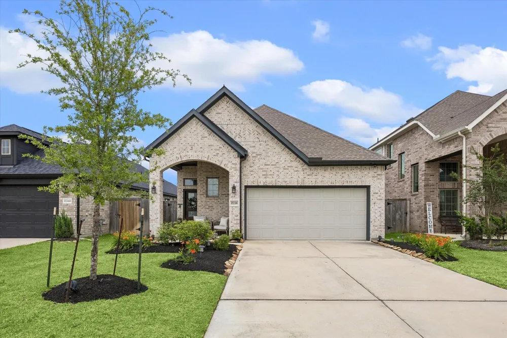 17238 Broadleaf Oak Drive Hockley, TX 77447