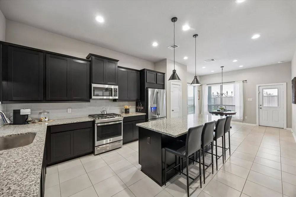 17238 Broadleaf Oak Drive Hockley, TX 77447