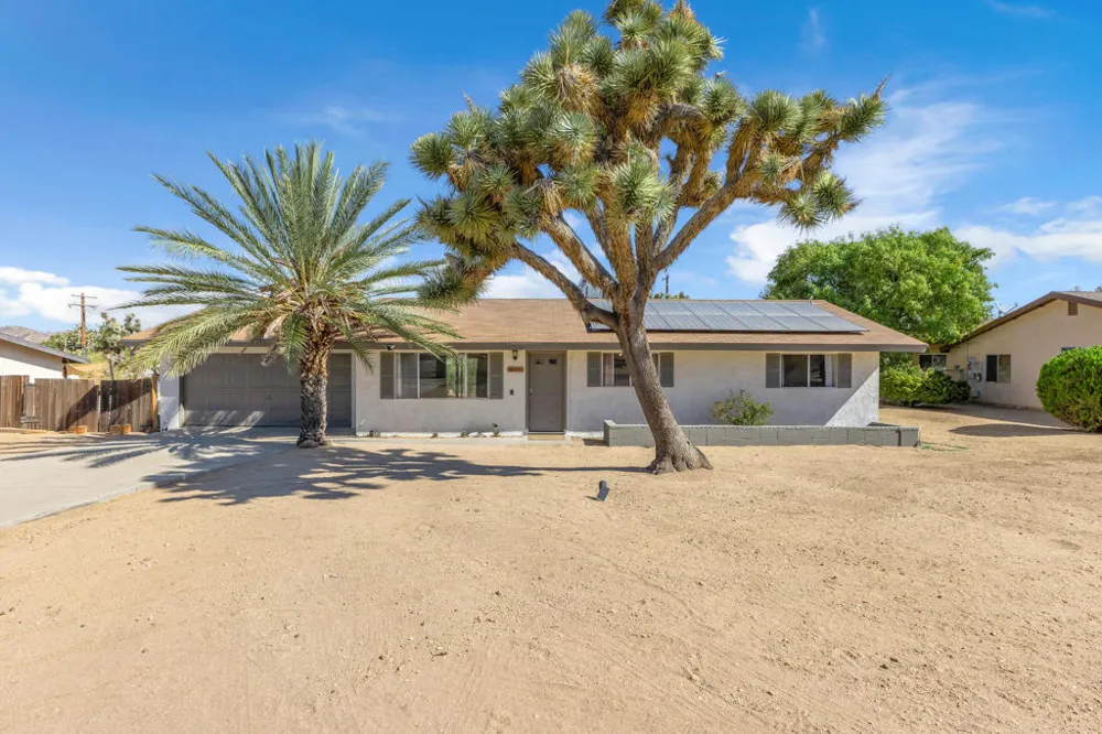 56616 Mountain View Trail Yucca Valley, CA 92284