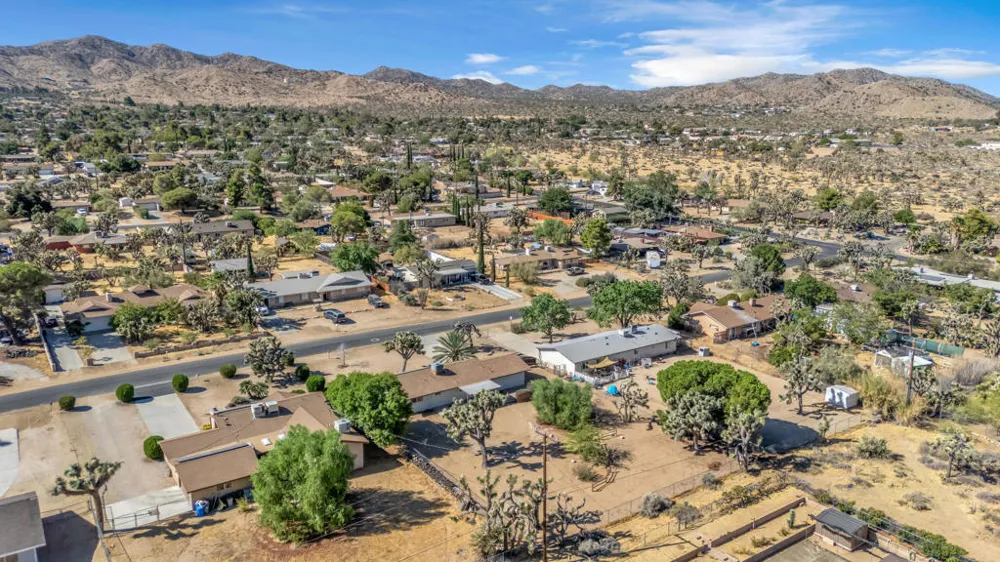 56616 Mountain View Trail Yucca Valley, CA 92284